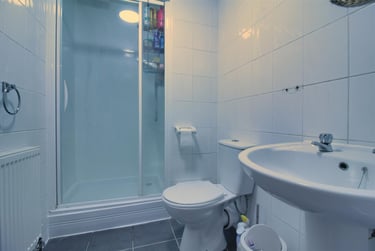 6 bed house, Dinsdale Road, Jesmond Vale, Newcastle, NE21DP - Image 1